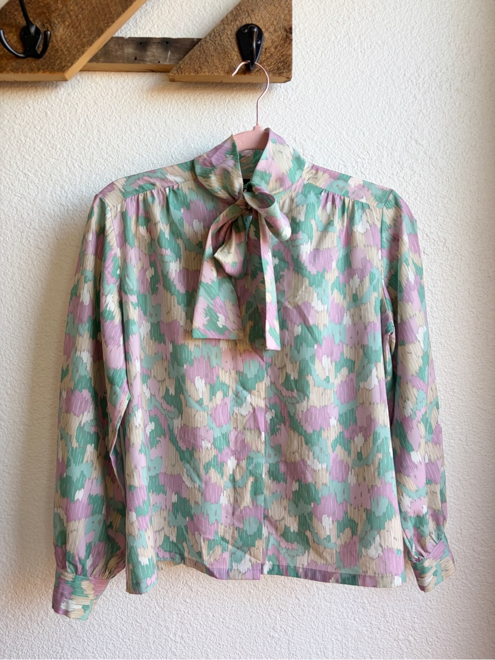 Vintage 80s Watercolor Pussybow Blouse Small